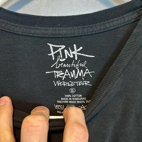 pink beautiful trauma world tour tshirt short sleeve XL - Picture 4 of 5